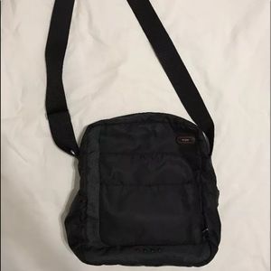 Tumi Airport Lab Top Laptop Bag Tablet Bag Black